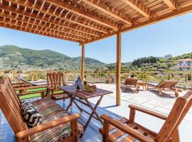 Astraea Holiday Home, Hotel in Skopelos