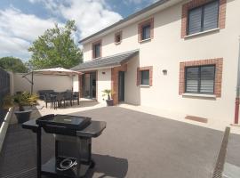 Gîte le Cubry, villa in Moussy