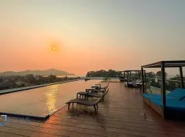 Sea Saran - Bright studio with rooftop & beach in Bangsaray