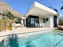 Villa con Piscina climatizada y vistas al Mar