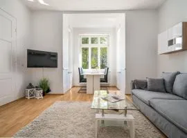 Ferienwohnung Strandgut mit Seeblick-Komfort, Terrasse und Garten in perfekter Lage
