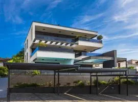 Aurelius Luxury Apartment