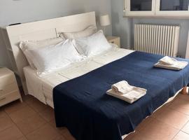 Appartamento fronte mare con vista mozzafiato, hotell sihtkohas Pesaro