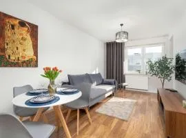 Velvet Apartment with Balcony in Rzeszów by Noclegi Renters
