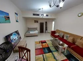 Friends Hotel Apartments、アジュマーンのアパートホテル