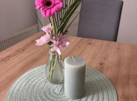 Dorfwohnzimmer Apartment, hotel v destinaci Roggendorf