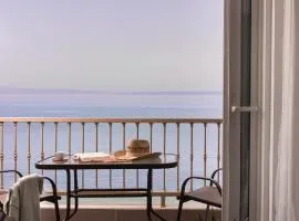 The Beach House - Steps from the Sea Hanioti