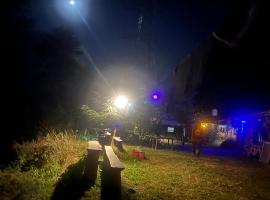 Parvati hills Cottage, hotel v destinaci Kasol