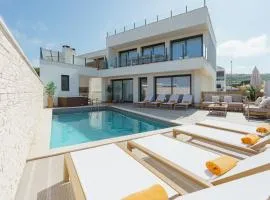 Beach Villa with ocean view