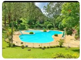 Loft na Serra com Muito Verde e Conforto, Petrópolis