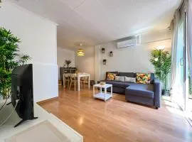 Charming Coastal Stay Near Sea