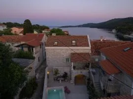 Stone house Casa Lumina