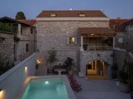 Stone house Casa Lumina