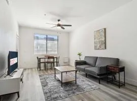 CozySuites in Glendale - Westgate with pool 11