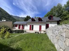 Maison charismatique à Cauterets, 4 chambres, proche télécabines - FR-1-812-133