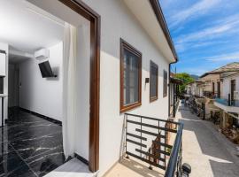 VillΑge 1912, hotel in Panagia