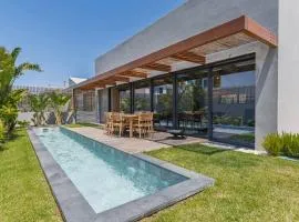 Stunning Beach House with Pool by LovelyStay
