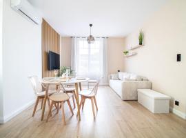 Maison avec cour - Casa Di Pietra, hotel in Montluçon