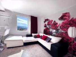 Luxury Penthouse Imperial With Seaview in PanoramaRoofComplex