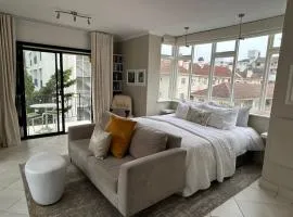 Cosy and Classy Sea Point Apartment