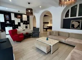 A Casa di Lamu, eleganza in Piazza della Vittoria, 140mq