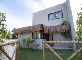 Casa Milagres 03 suítes - a 300m da Praia