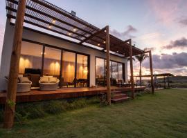 Casa De Campo Com Rio Privativo, Landhaus in Barra de São Miguel