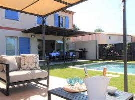 Gridelaide 24 - A Grimaud dans le Golfe de St Tropez - Villa avec piscine privative à proximité de la plage, Hotel in Grimaud