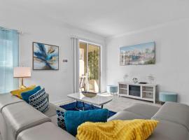 Spacious 5BR Home with Pool Near Top Attractions