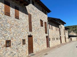 House surrounded by mountain and nature: Riu de Cerdanya'da bir dağ evi