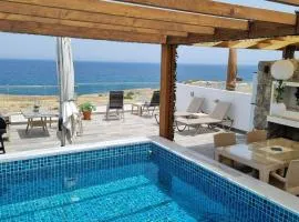 I7 Lighthouse Apartment with Private Pool