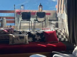 Studio chaleureux, confortable, avec vue sur les Alpes – hotel w mieście Anzère