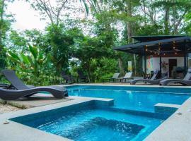 Selva Color - Forest & Beach EcoLodge, hotel v destinaci Quebrada Ganado