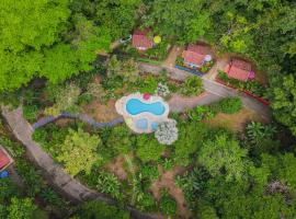 Selva Color - Forest & Beach EcoLodge, hotel in Quebrada Ganado