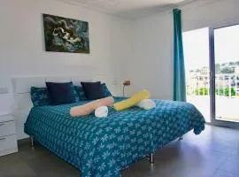 Gloria Seaviews