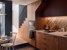 Oakden-The Workers Cottage-Architectural city stay