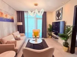 Penthouse 75 inch TV Sea View