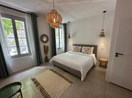 27 c&ocirc;t&eacute; remparts, Unterkunft in Aigues-Mortes