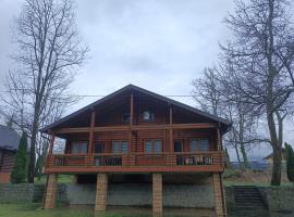 Teslina brvnara、Ljubovijaのホテル