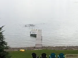 By The Bay Cozy Waterfront Retreat