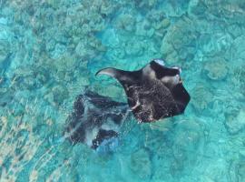 Hi Heaven Thoddoo, hótel í Thoddoo