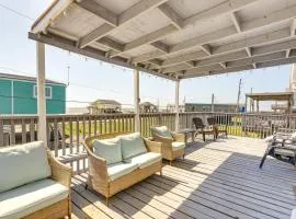 Walk to Beach Family Getaway By San Luis Pass!