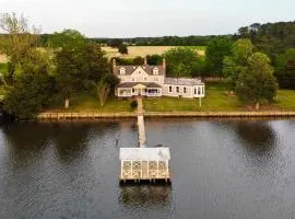 Riverfront Gem with Fire Pit in Eden