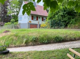 Ferienhaus Talblick, im Luftkurort Finsterbergen, casa de f&eacute;rias em Friedrichroda