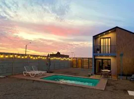Tiny House con Piscina Privada, AC and Starlink