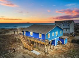 Oceanfront Views Private Beach Access and Hot Tub, Hotel in Nags Head