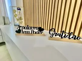 RARiDADE, Studio Batel moderno com piscina
