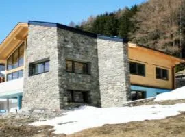 Oberlech chalet with a view