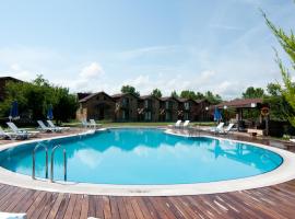 Gizemli Nehir Bungalov Otel, hotel di Ağva