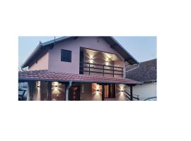 Vikendica Pavlović, hotel in Zatonje